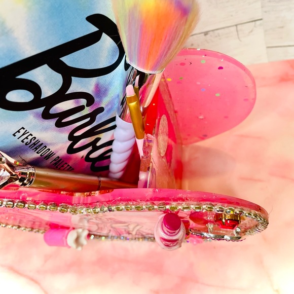 Barbie brush holder - Picture 8 of 11